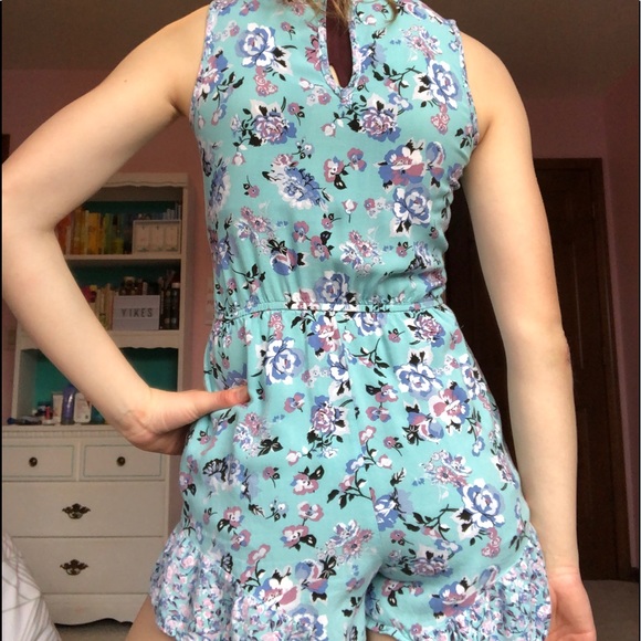🌼 ART CLASS romper 🌼 - Picture 3 of 6